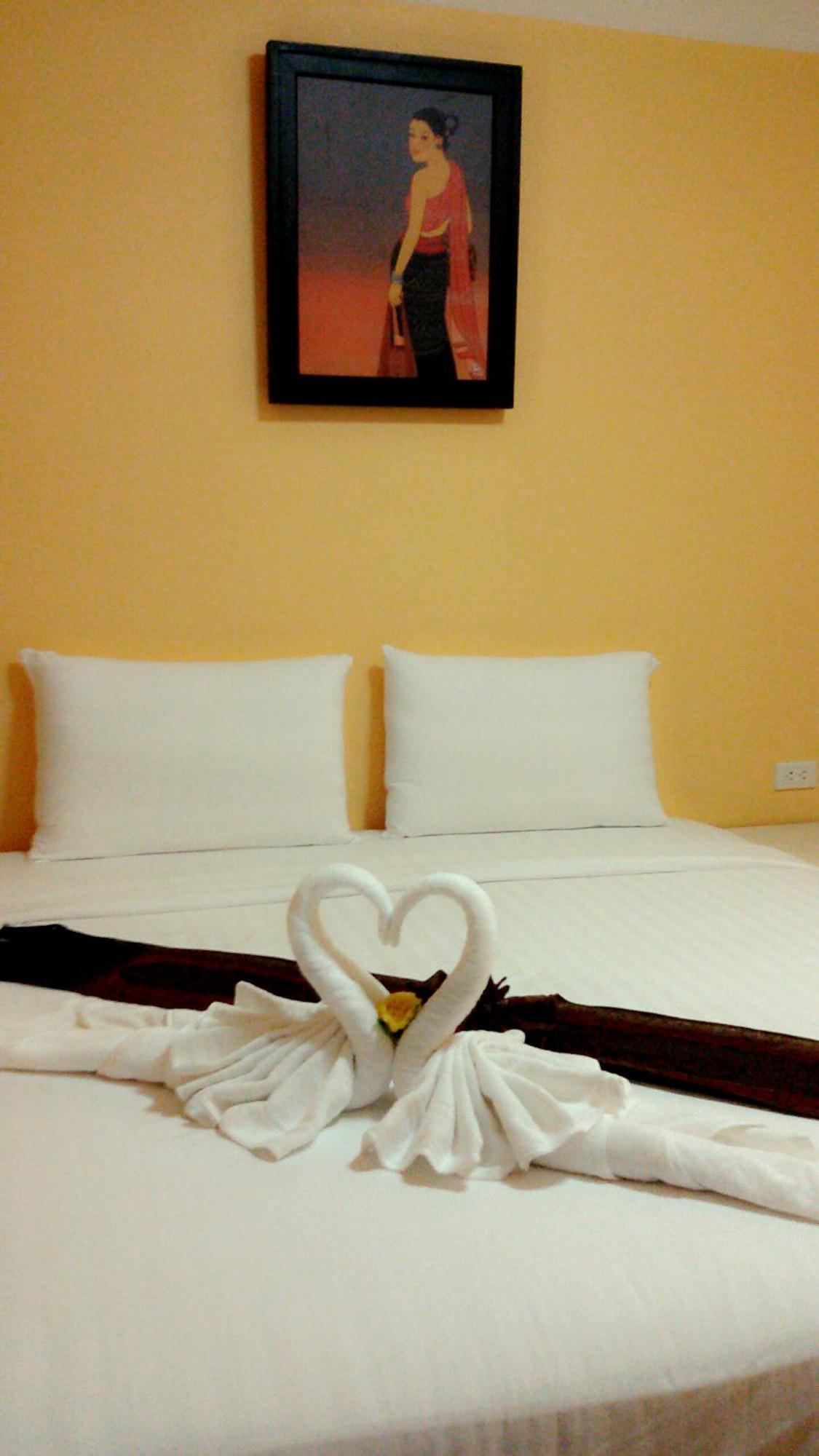 Ploy Puu Residence Chiang Rai Rum bild